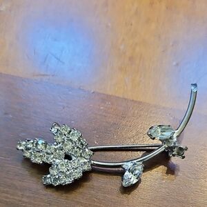 Elegant Silver Floral Brooch